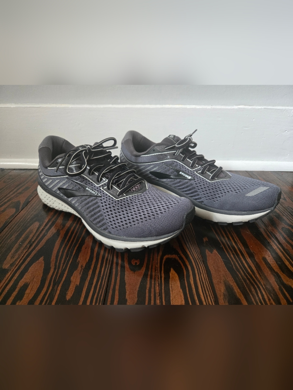 ​Brooks Ghost 12 Mens Running Shoes Size 10.5 Gray Black Neutral Cushion